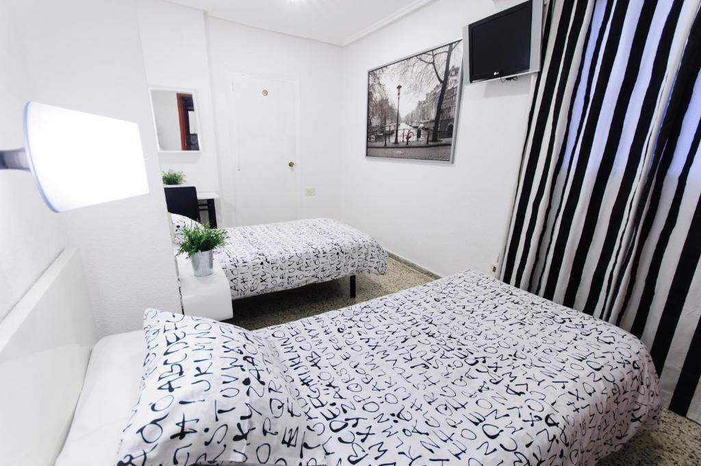 Hostal On Dormire Valensiya Dış mekan fotoğraf